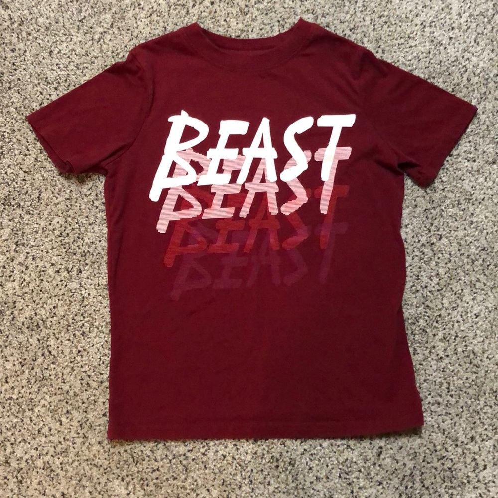 BOYS RED TEE